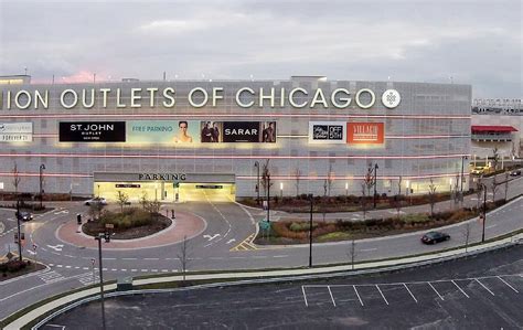 Fashion Outlets of Chicago 